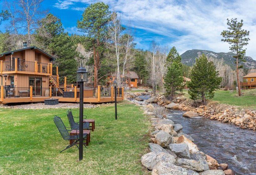 فندق 4 Seasons Inn On Fall River