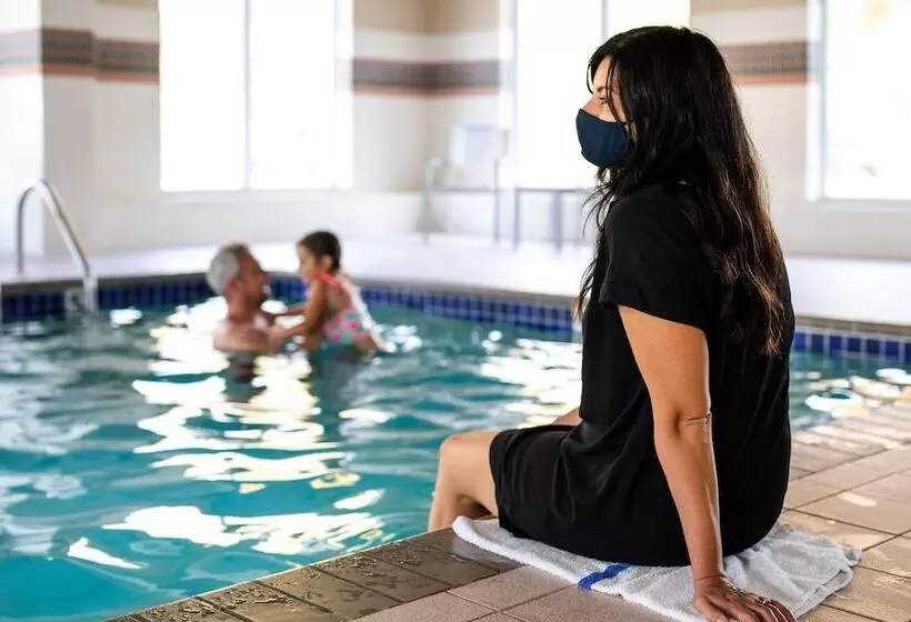 ホテル Country Inn & Suites By Radisson, Charlottesvilleuva, Va