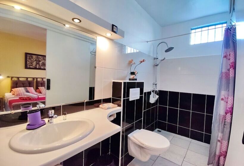 هتل Fanélie Location