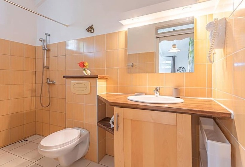 هتل Fanélie Location