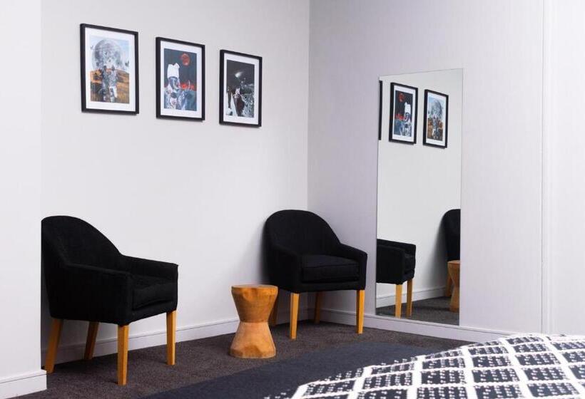 Hallmark Hotel By Bon Hotels