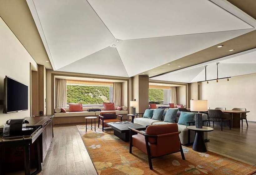 Otel Hilton Jiuzhaigou Resort