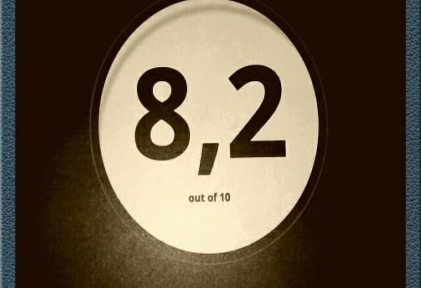 هتل Hostal Absolut Stay