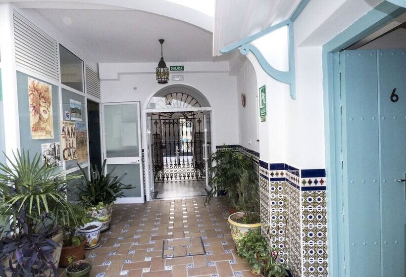 Hotel Hostal Campo Nuevo