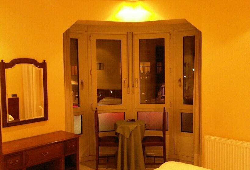 호텔 Hostal Socaire