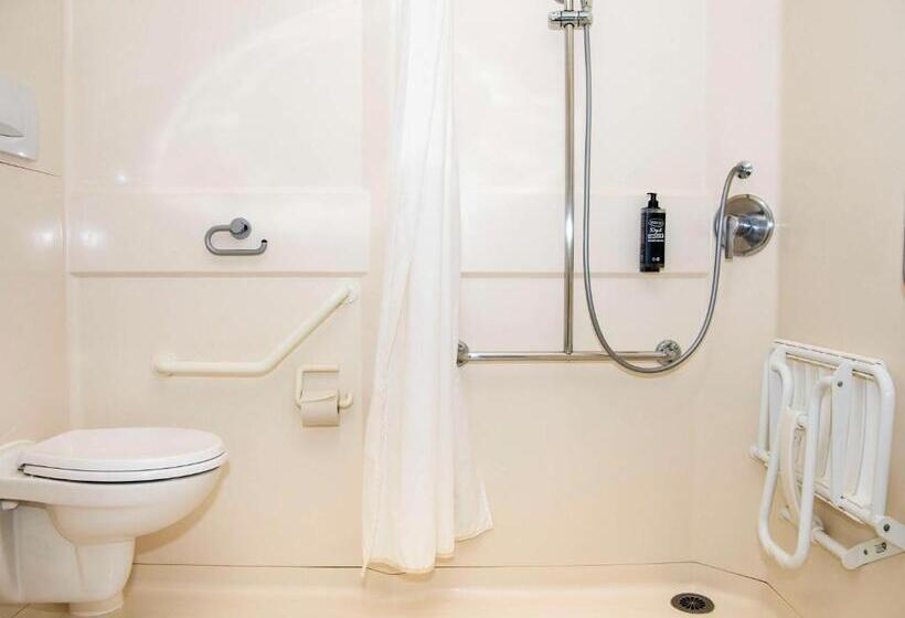 هتل Ibis Budget Honfleur Centre