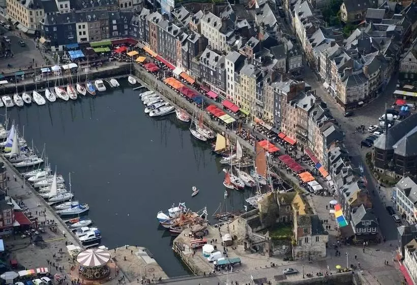ホテル Ibis Budget Honfleur Centre