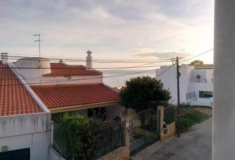 Hotelli Lá Em Cima