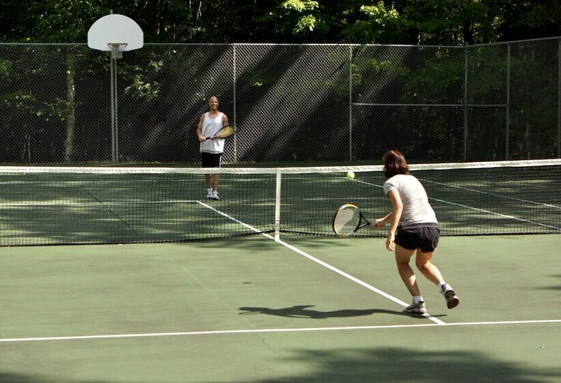 酒店 Lake Forest Resort