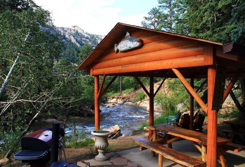 فندق Pine Haven Resort