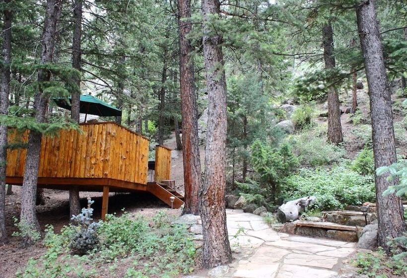 فندق Pine Haven Resort