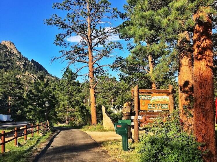 فندق Pine Haven Resort