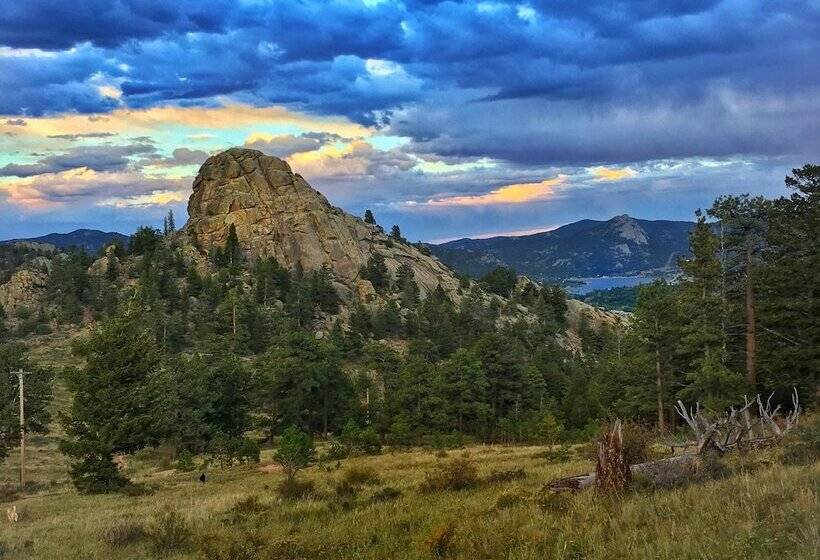 فندق Pine Haven Resort