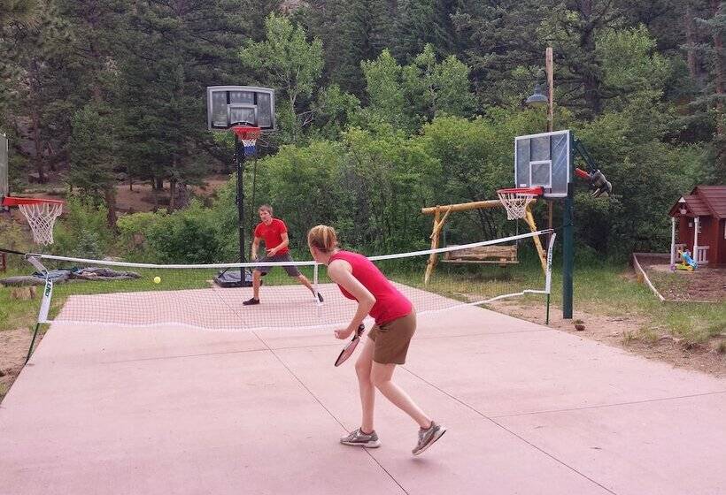 فندق Pine Haven Resort