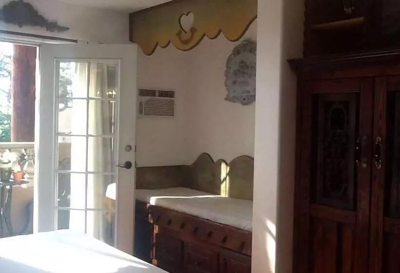 ホテル Secret Garden Inn