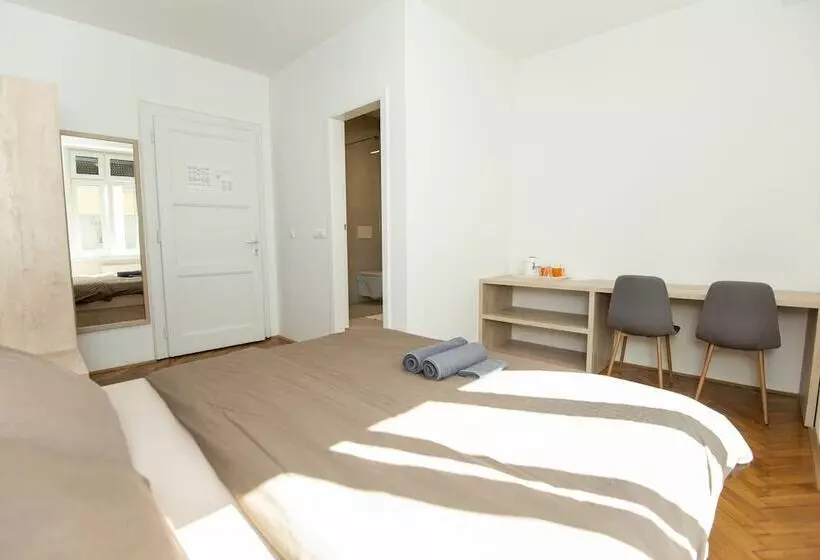 هتل Viva Rooms