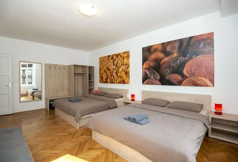 هتل Viva Rooms