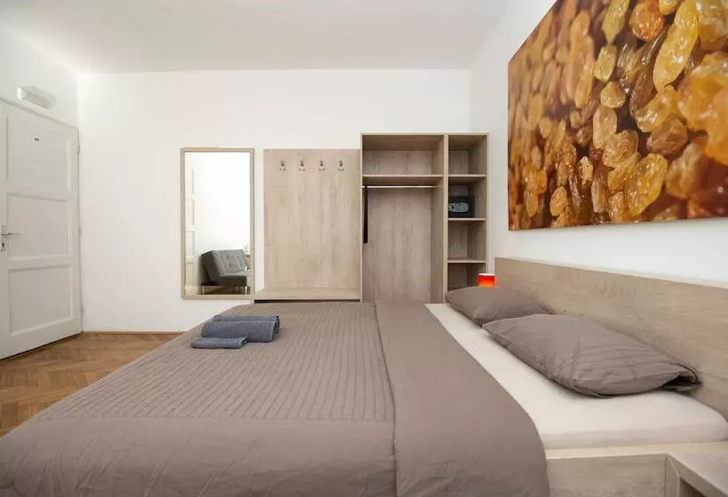 هتل Viva Rooms