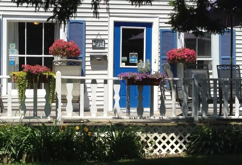 Isleview Motel And Cottages