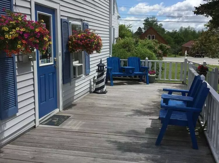 Isleview Motel And Cottages