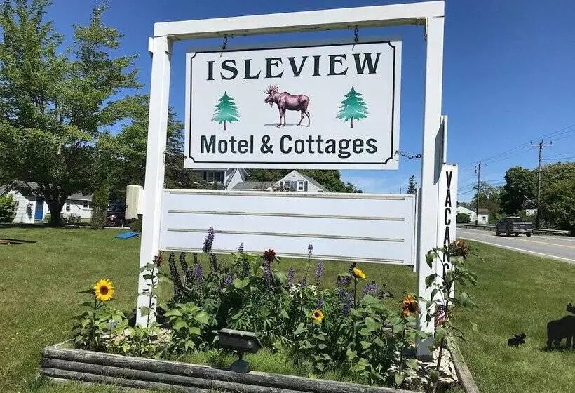 Isleview Motel And Cottages