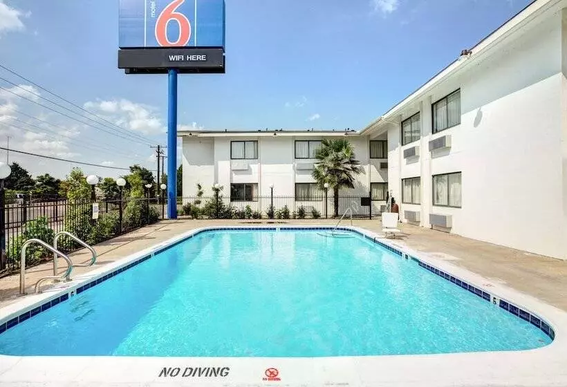 Motel 6 Dallas, Tx  South
