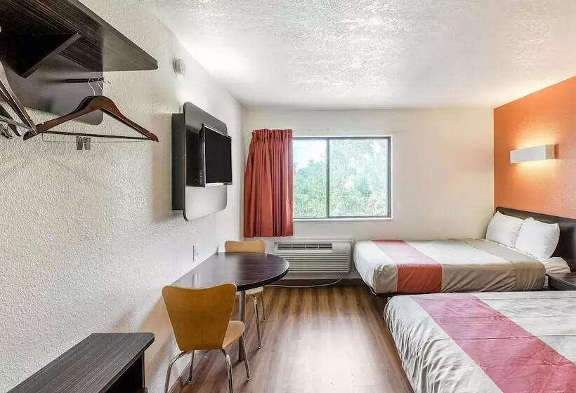Motel 6 Dallas, Tx  South