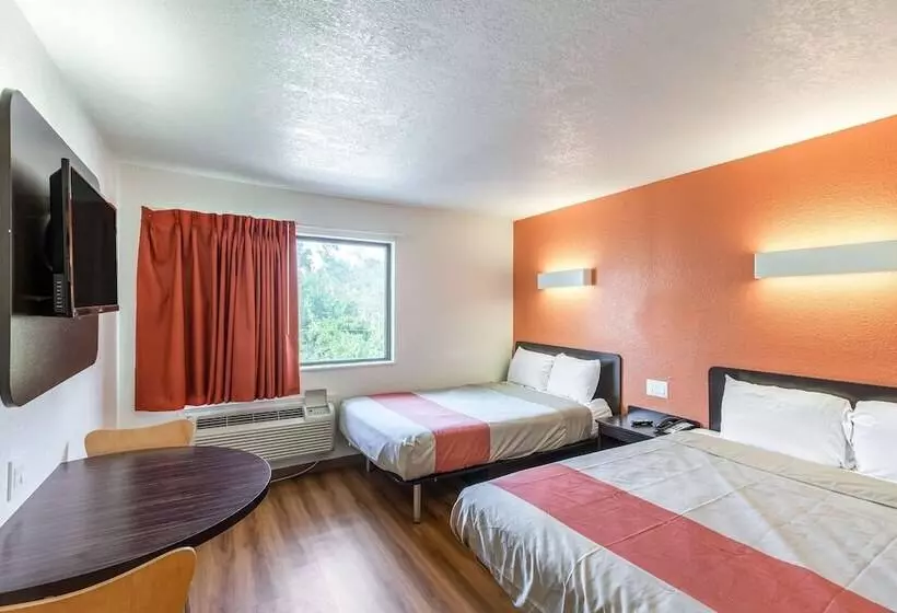 Motel 6 Dallas, Tx  South