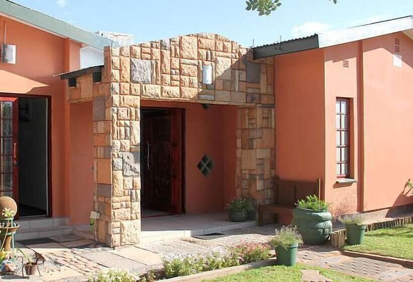 بنسيون Airport Bed And Breakfast