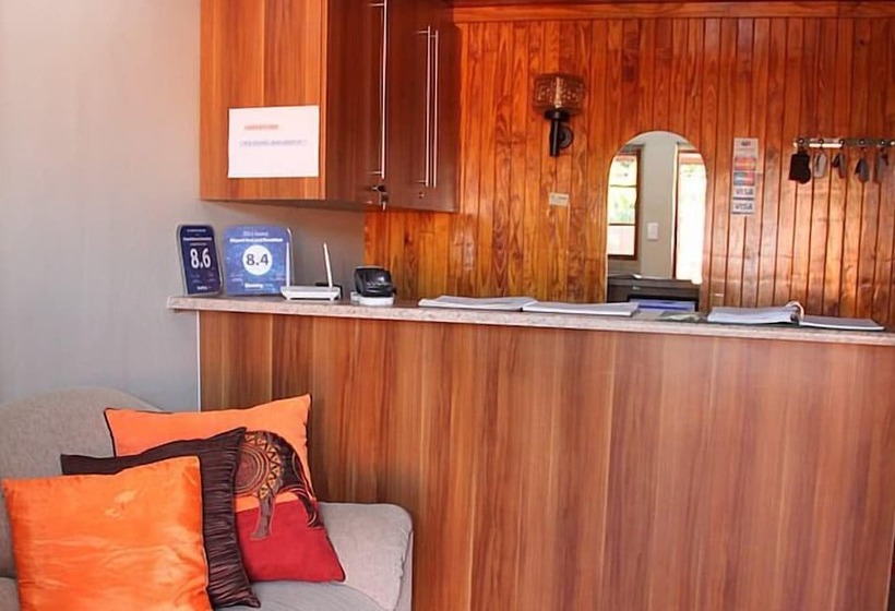 بنسيون Airport Bed And Breakfast