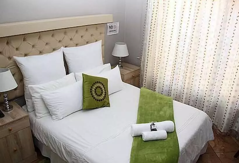 ペンション Airport Bed And Breakfast