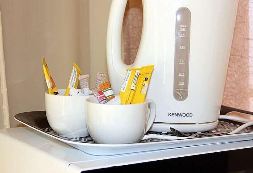 بنسيون Airport Bed And Breakfast