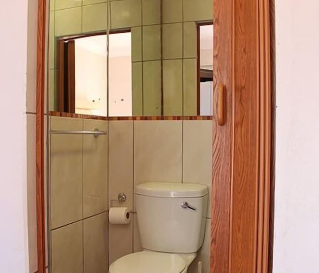 بنسيون Airport Bed And Breakfast