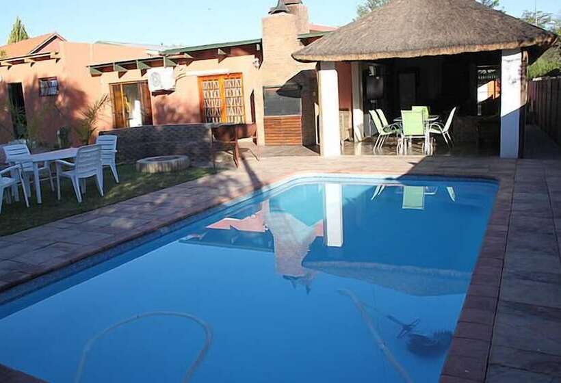 بنسيون Airport Bed And Breakfast