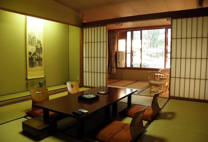 ريوكان Highland Hotel Sansou