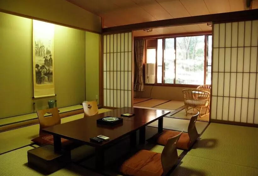 旅館 Highland Hotel Sansou