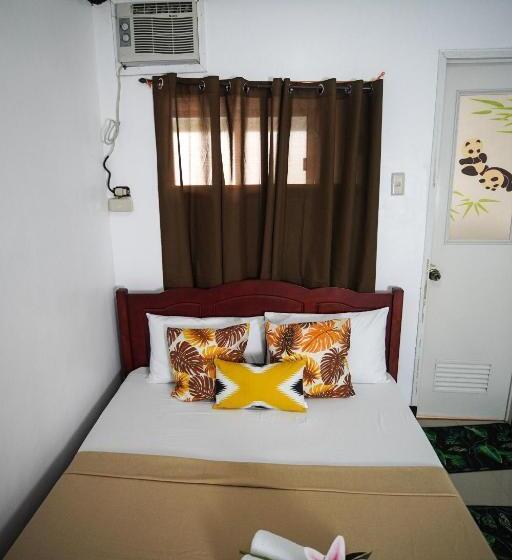 تختخواب و صبحانه Amparo S Tourist Inn   Coron