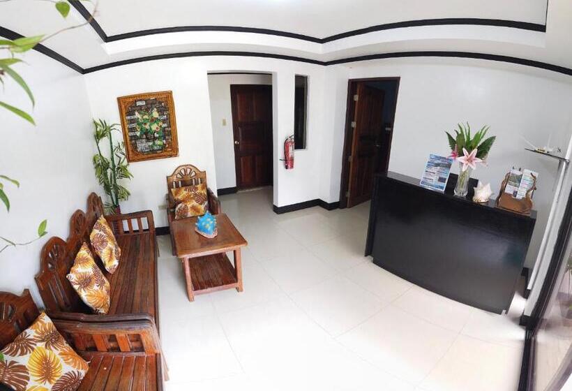 تختخواب و صبحانه Amparo S Tourist Inn   Coron