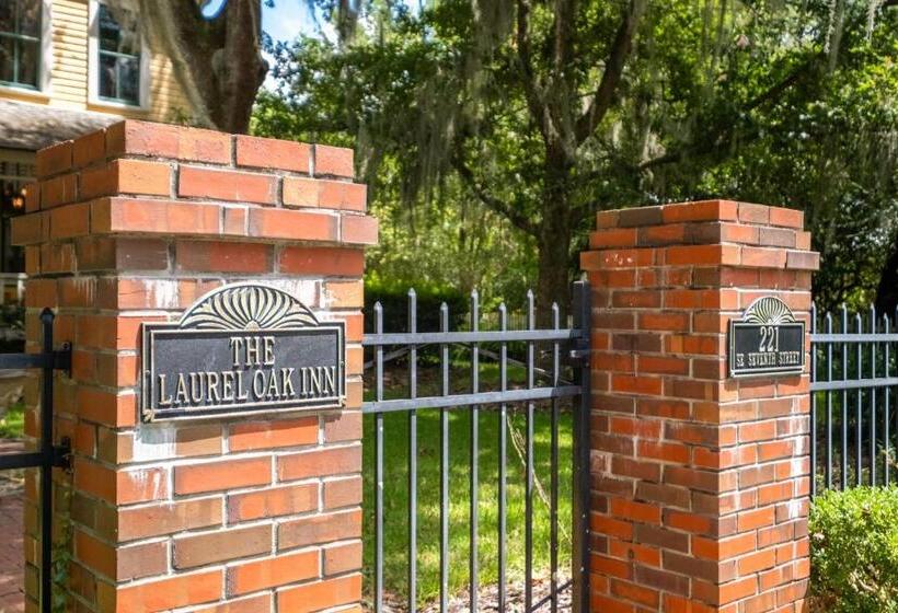 Bed and Breakfast Buckner Suite