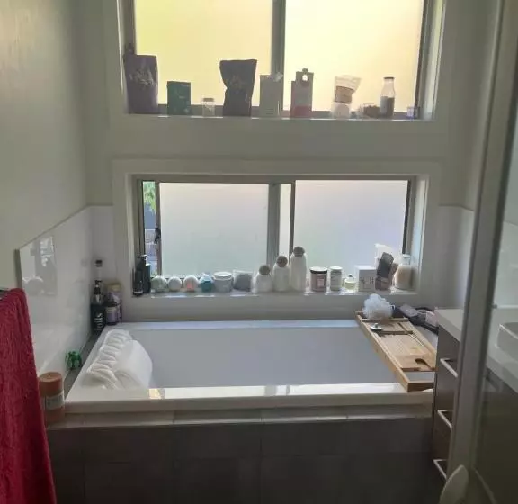 Aamiaismajoitus (B&B) Country Charm Coastal Living