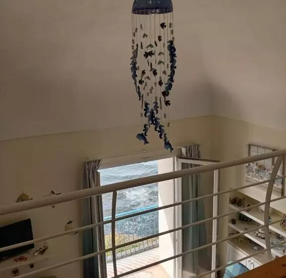 تختخواب و صبحانه Lo Scrigno Sul Mare