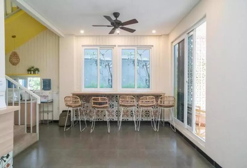 ホテル Behomy 3c Residence Near Ice Bsd