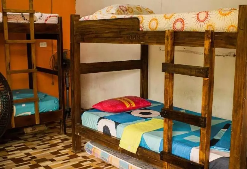 Hotelli Cabañas Con Vista Al Mar Playa Juanchaco