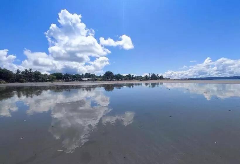 Hotelli Cabañas Con Vista Al Mar Playa Juanchaco