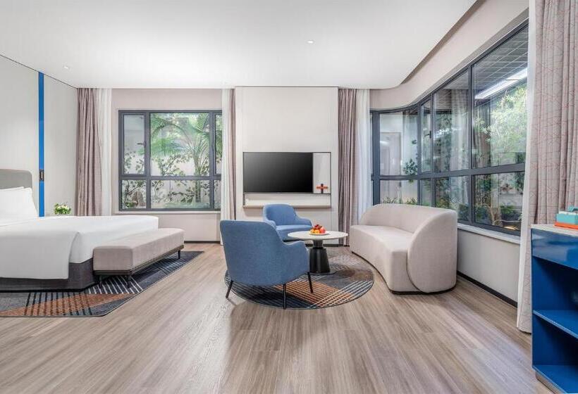 בית מלון כפרי Holiday Inn Express Yinchuan Yuehai