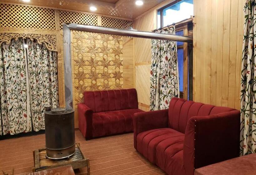 Hotel Humayun Palace