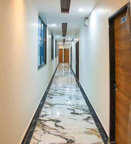 ホテル Kardhar Inn