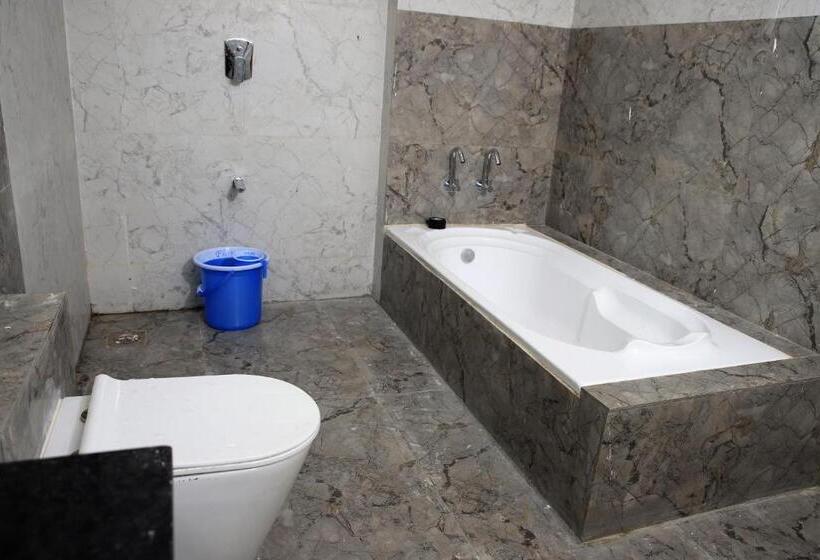 ホテル Kardhar Inn