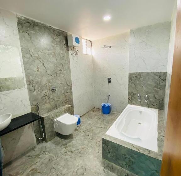 ホテル Kardhar Inn