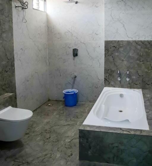 ホテル Kardhar Inn